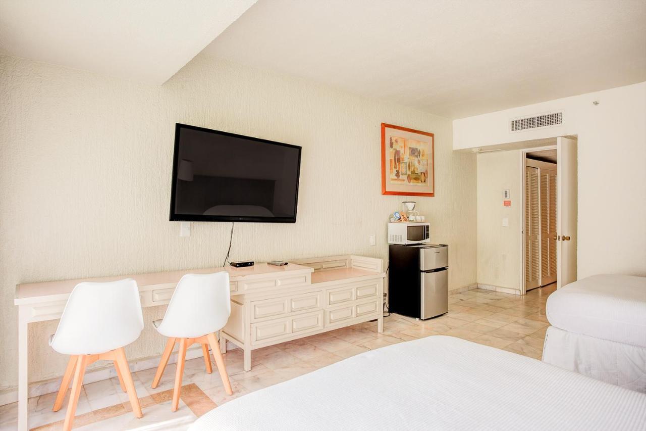 Condos In Prime Cancun Location Plus 3 Pools Buitenkant foto